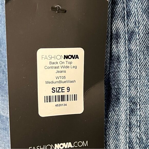 Fashion Nova Back On Top Contrast Wide Flare Leg Jeans - Picture 7 of 10